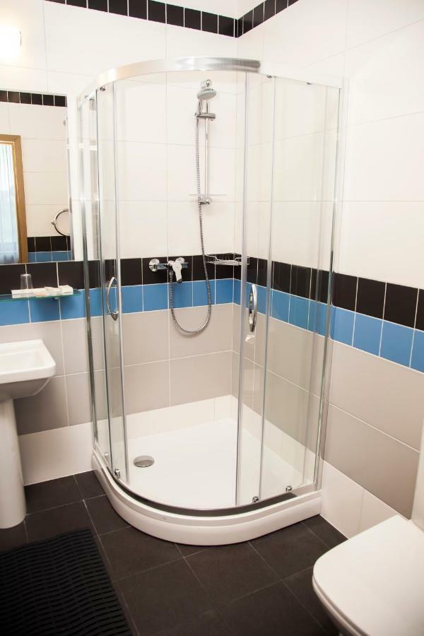 Hotel Restart à Rēzekne Extérieur photo