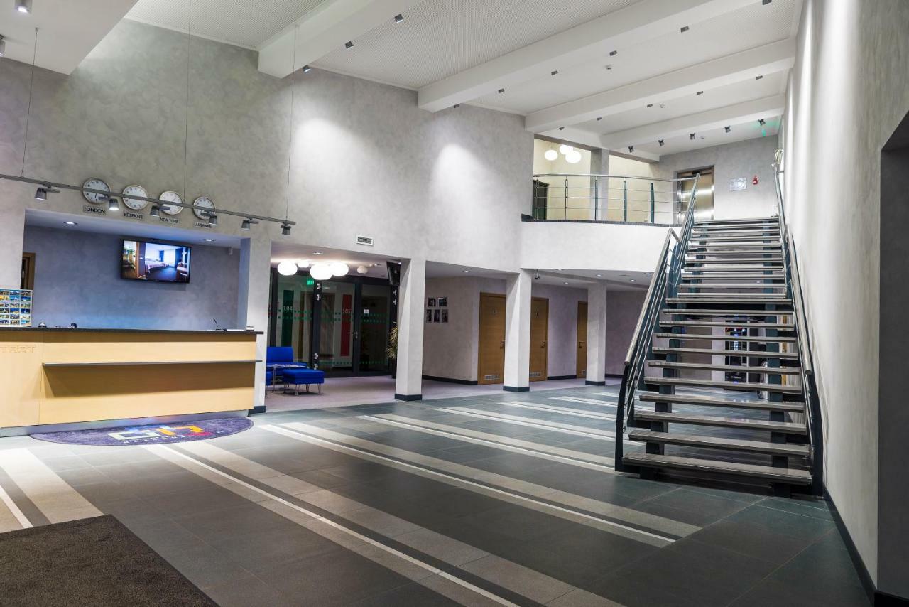 Hotel Restart à Rēzekne Extérieur photo